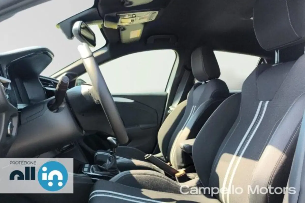 Opel Corsa usata a Venezia (5)