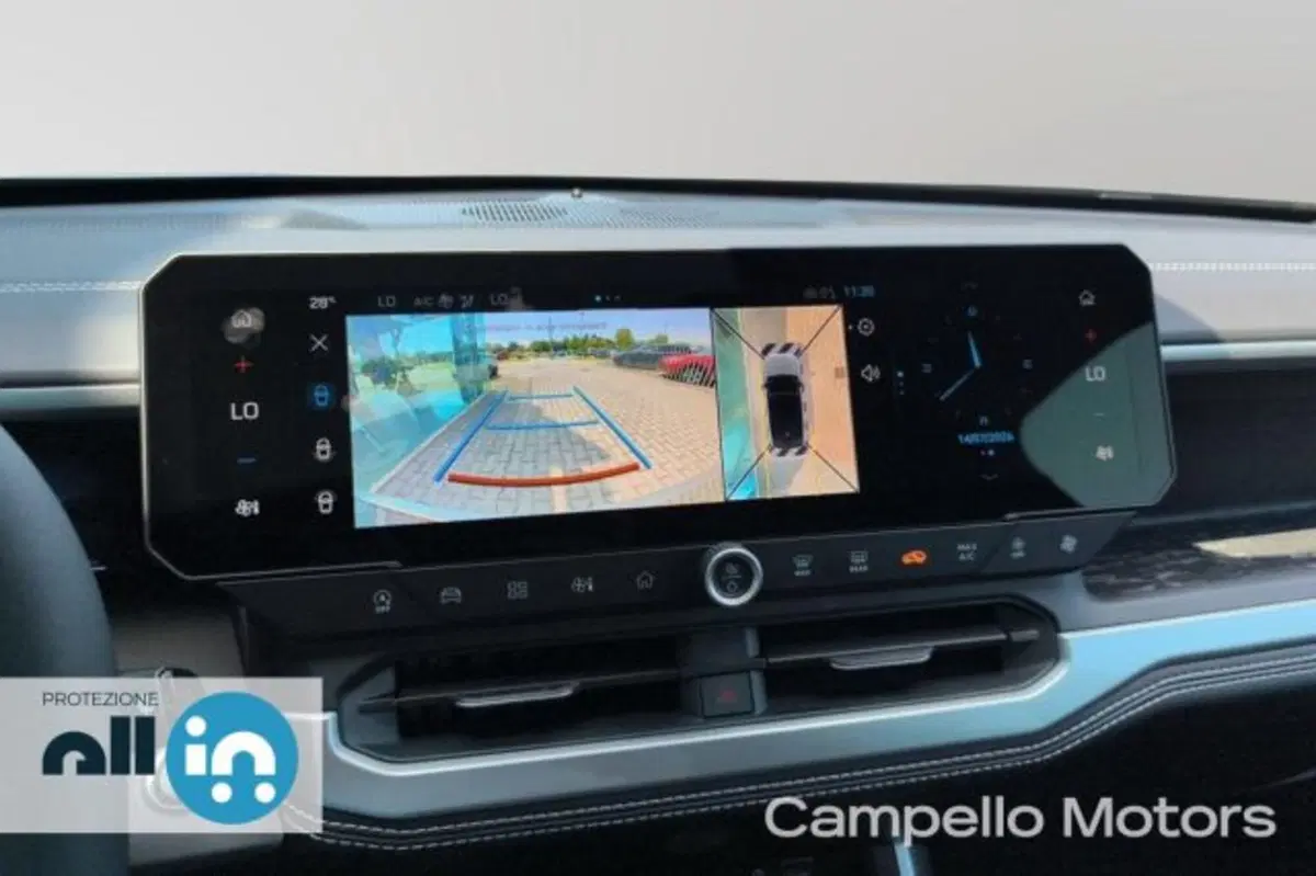 Jeep Compass nuova a Venezia (15)
