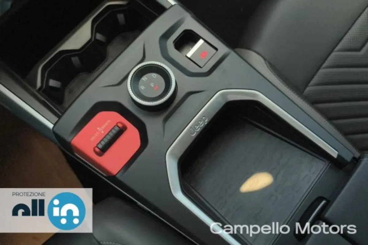 Jeep Compass nuova a Venezia (16)