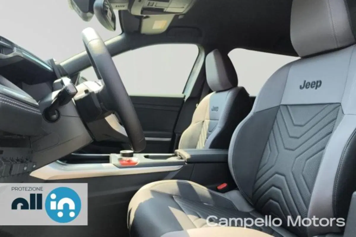 Jeep Compass nuova a Venezia (5)