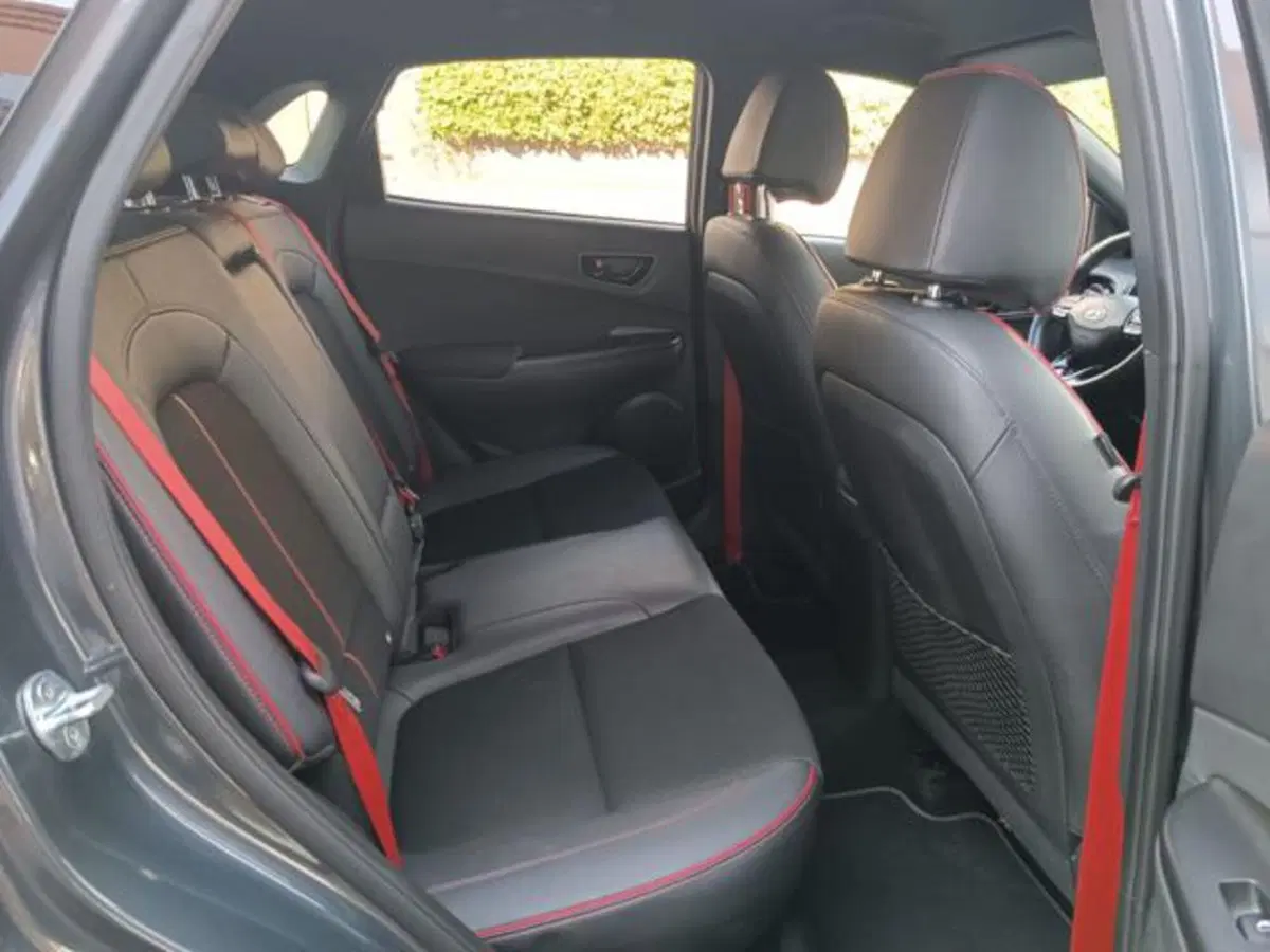Hyundai Kona usata a Pisa (16)