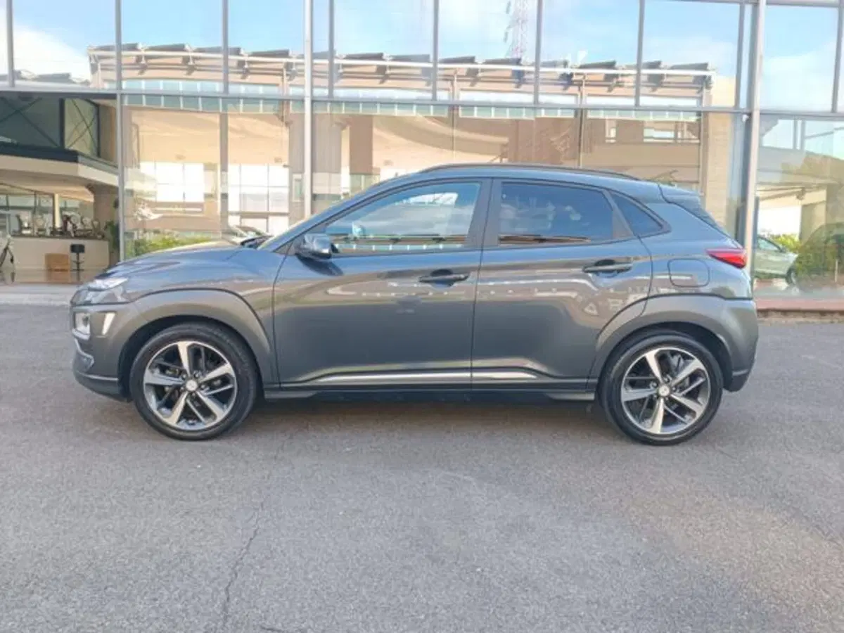 Hyundai Kona usata a Pisa (2)