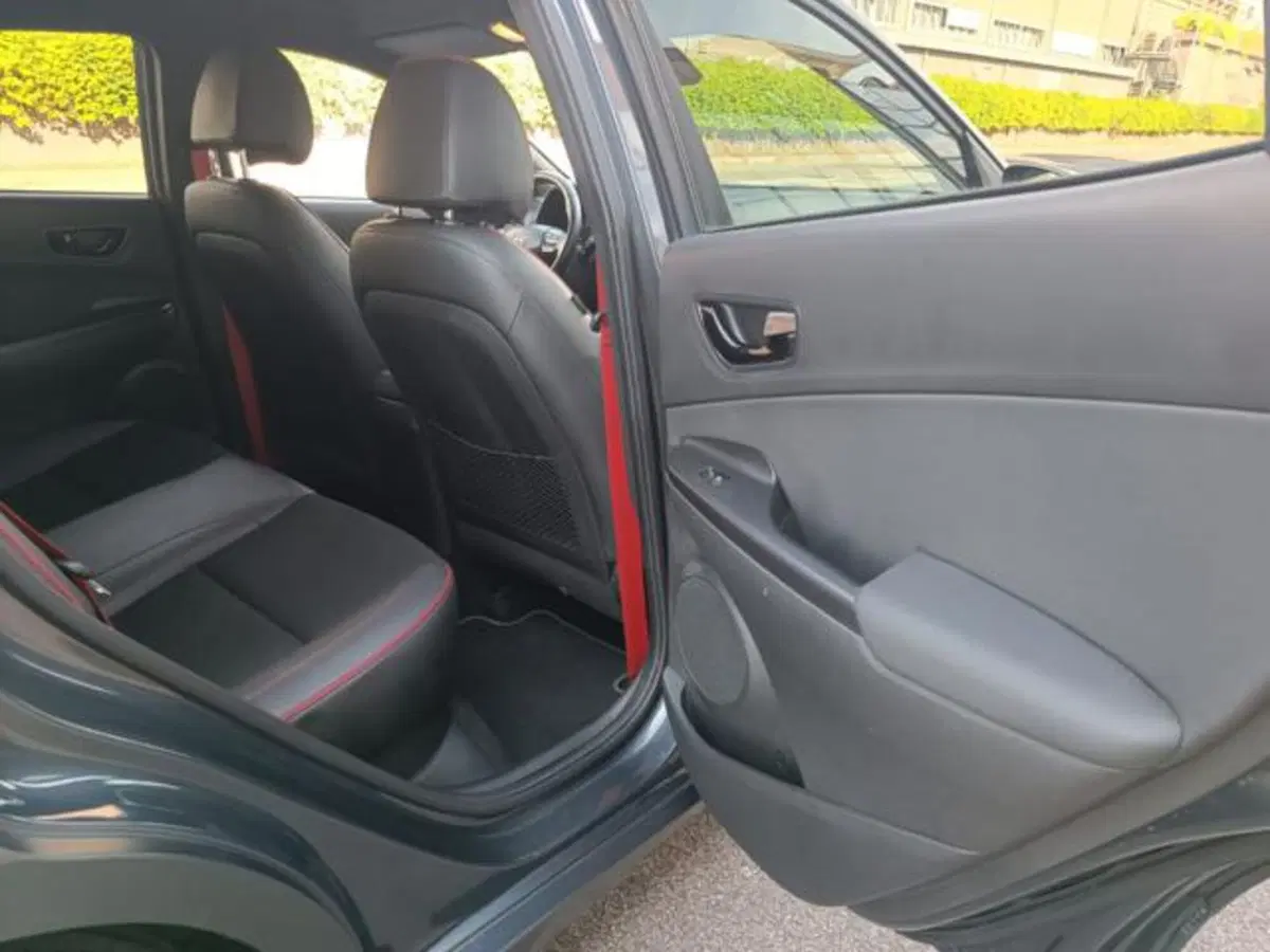 Hyundai Kona usata a Pisa (20)