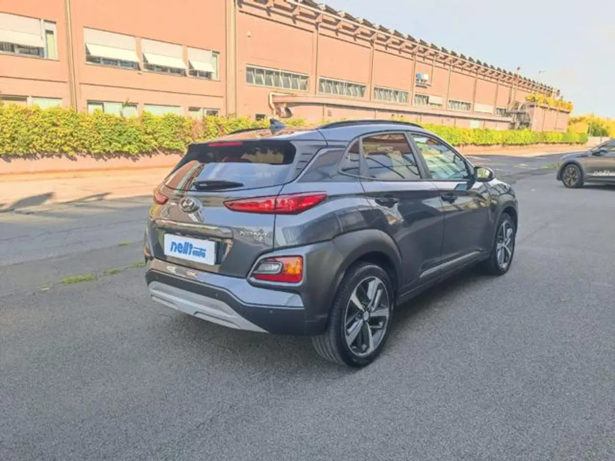Hyundai Kona usata a Pisa (5)