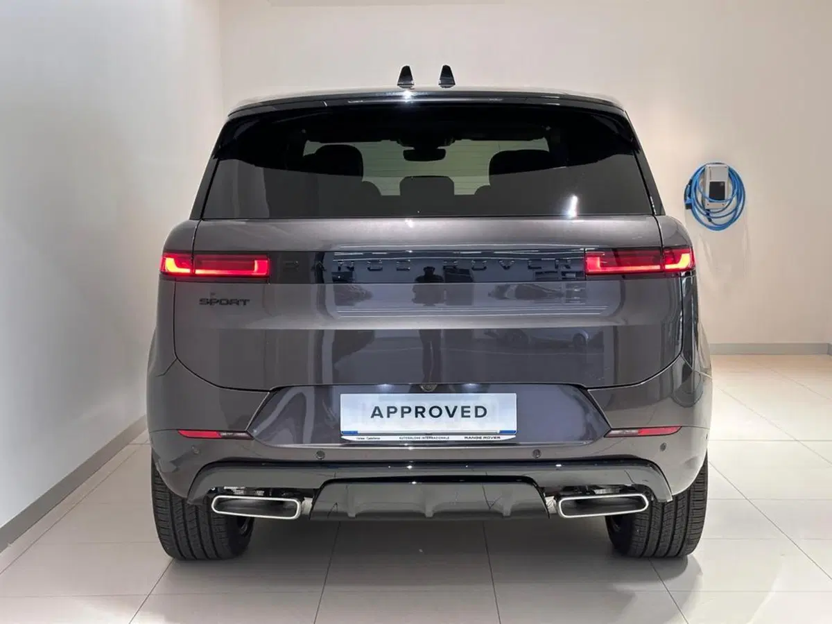 Land Rover Range Rover Sport nuova a Varese (3)