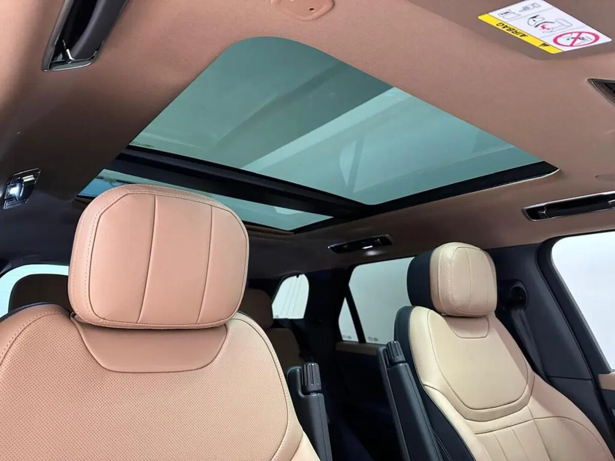 Land Rover Range Rover Sport nuova a Varese (9)