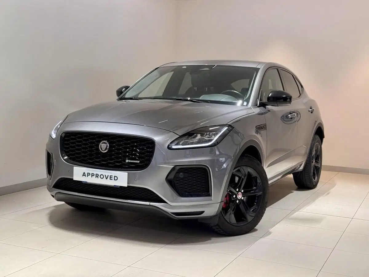 Jaguar E-Pace usata a Varese