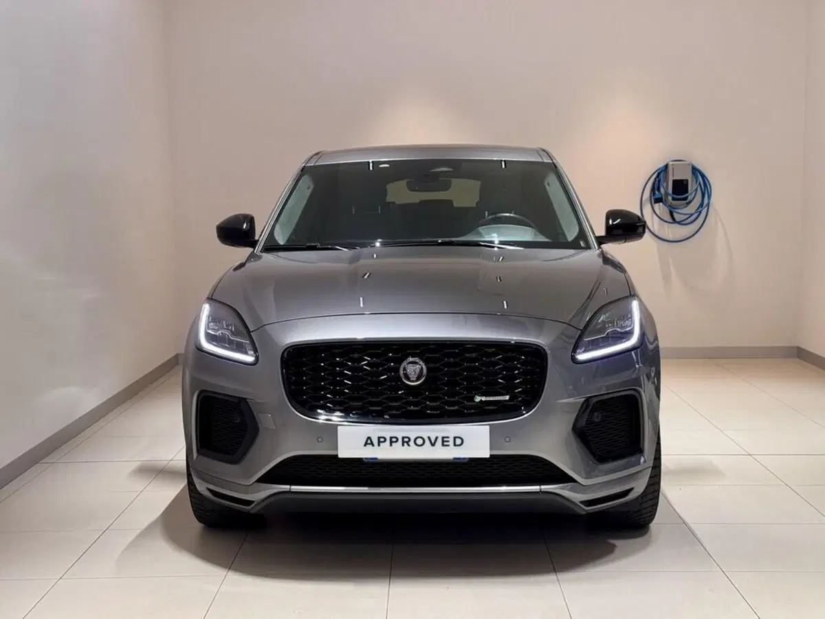 Jaguar E-Pace usata a Varese (7)