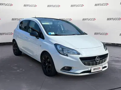Opel Corsa 1.3 CDTI 5 porte b-Color del 2015 usata a Verona