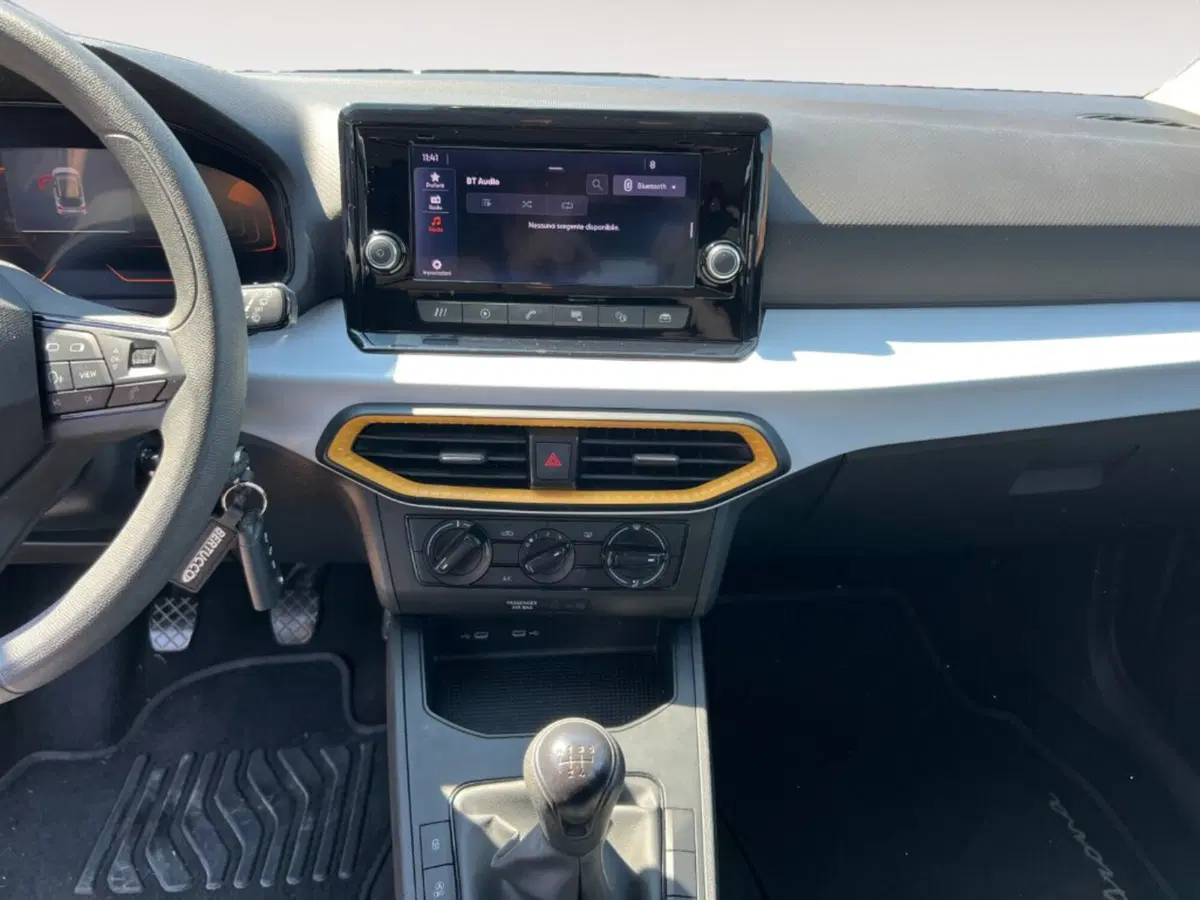 SEAT Arona usata a Verona (9)