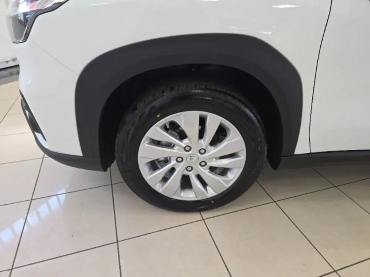 Suzuki S-Cross nuova a Reggio Emilia (16)