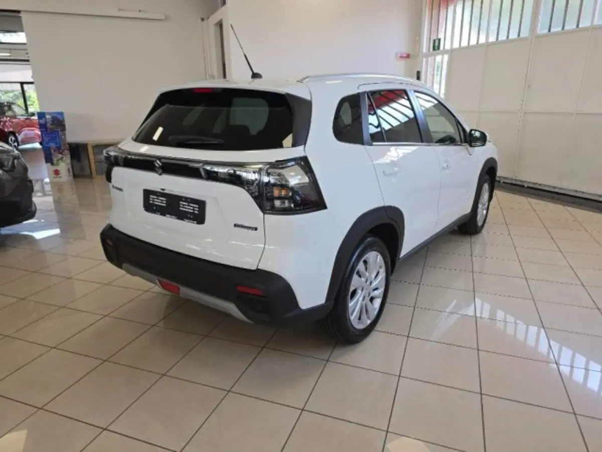 Suzuki S-Cross nuova a Reggio Emilia (5)