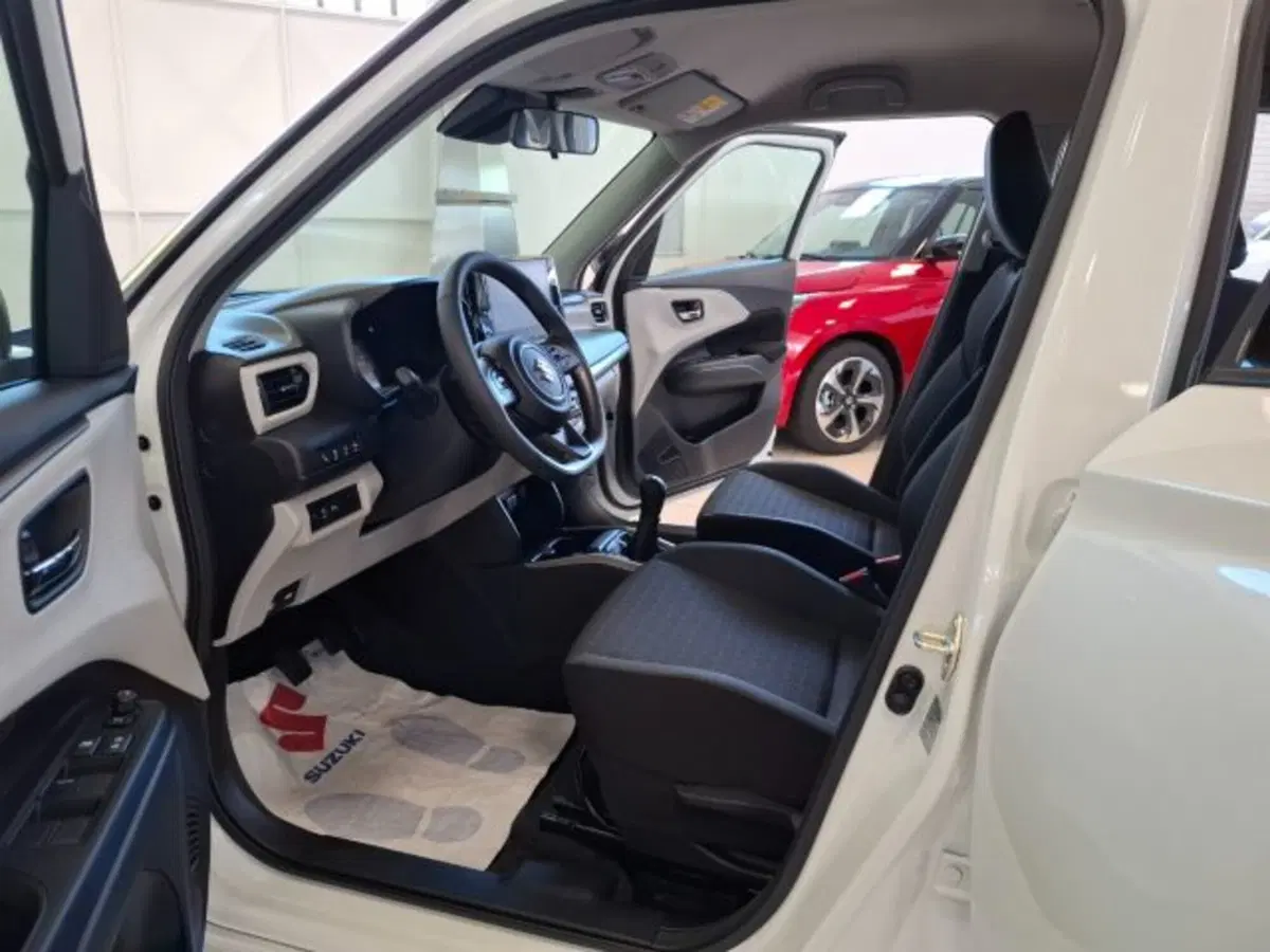 Suzuki Swift nuova a Reggio Emilia (13)