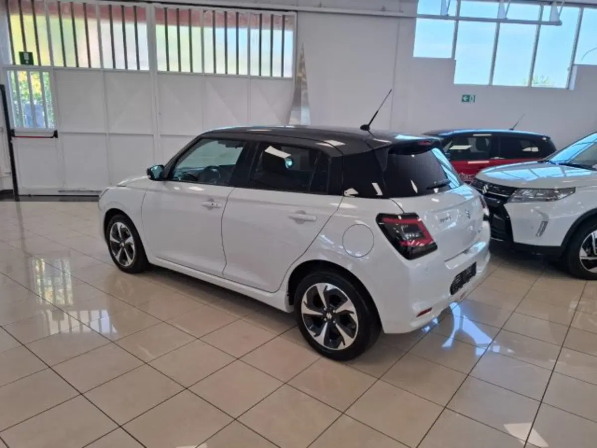 Suzuki Swift nuova a Reggio Emilia (3)