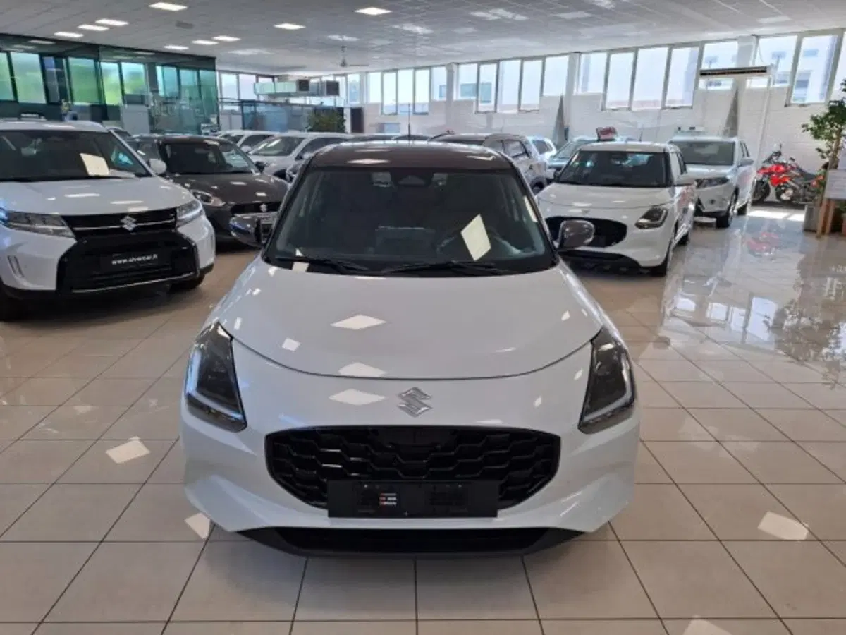 Suzuki Swift nuova a Reggio Emilia (8)