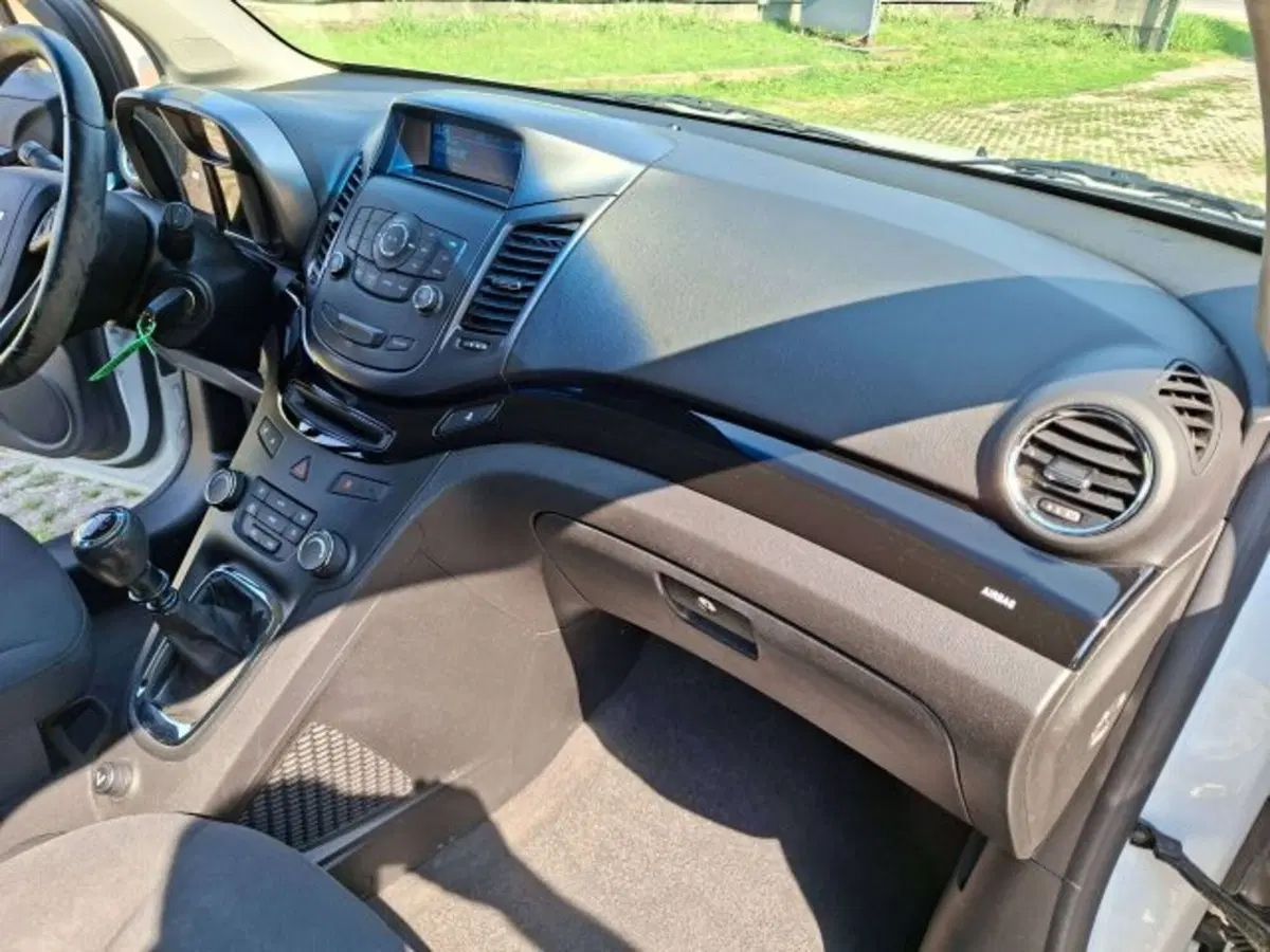 Chevrolet Orlando usata a Como (12)