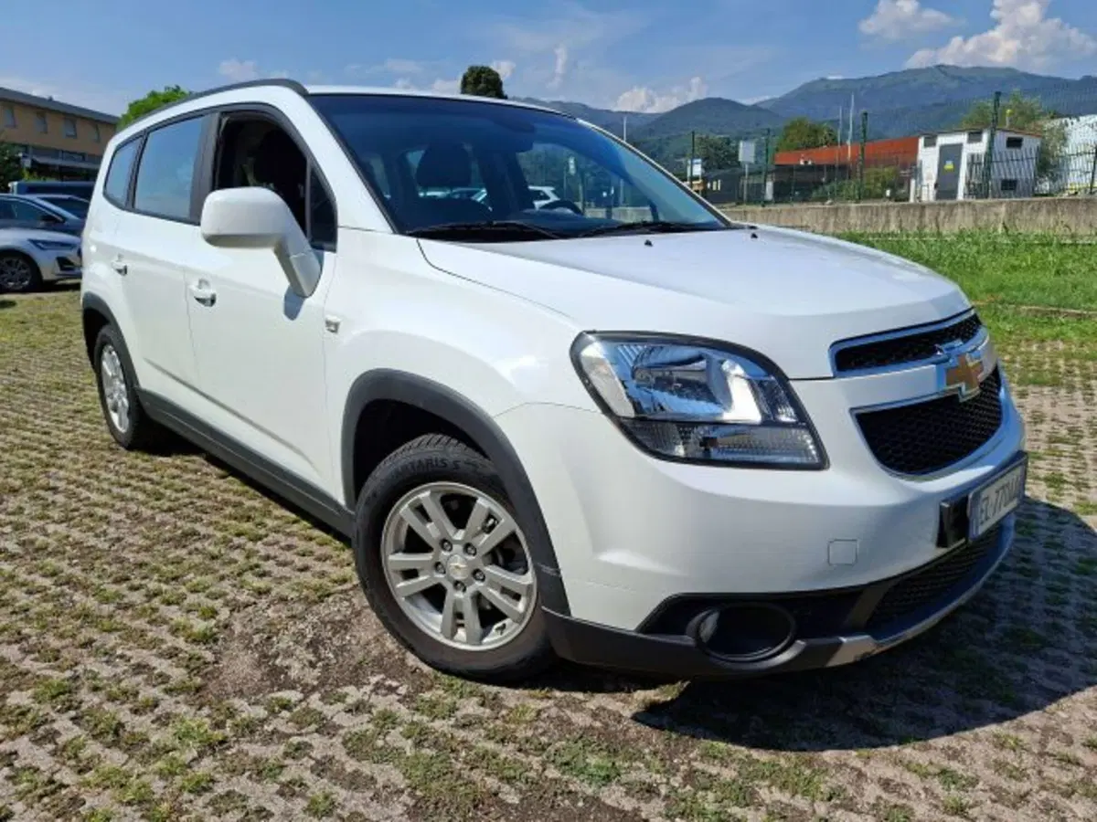 Chevrolet Orlando usata a Como (2)