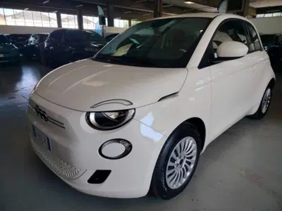 Fiat 500e Red Berlina 23,65 kWh del 2025 usata a Cesena