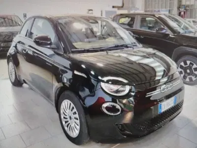 Fiat 500e Red Berlina 42 kWh del 2025 usata a Cesena