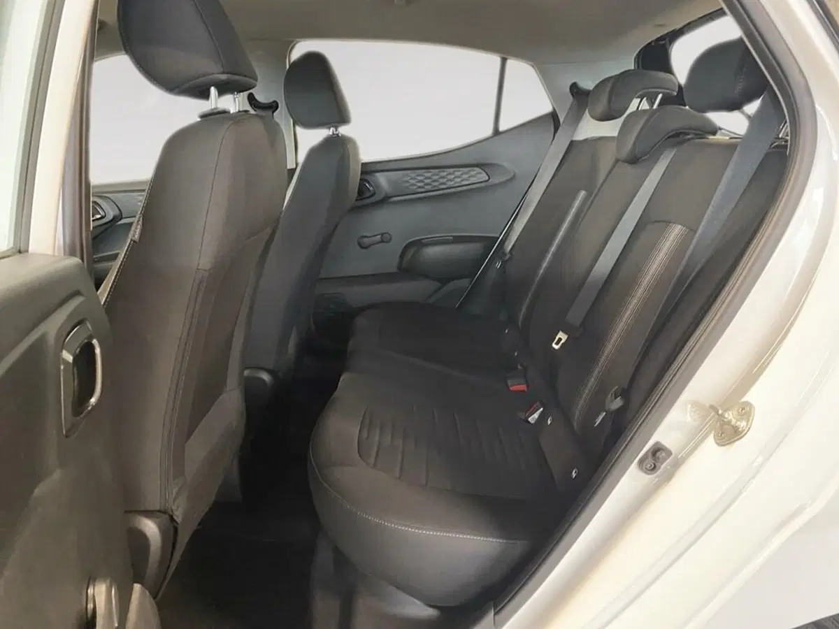 Hyundai i10 usata a Torino (8)