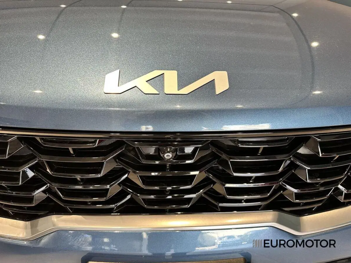 Kia Sorento usata a Bari (12)