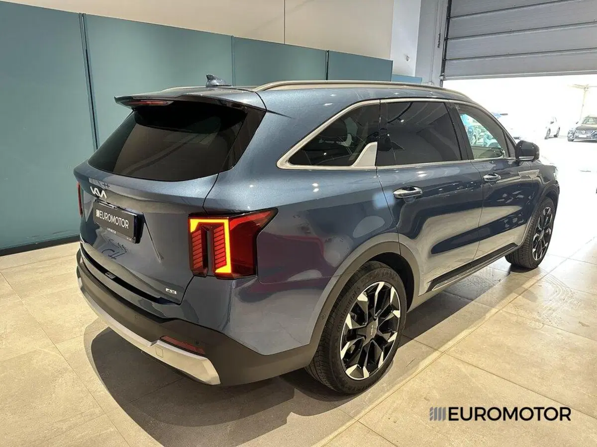 Kia Sorento usata a Bari (5)