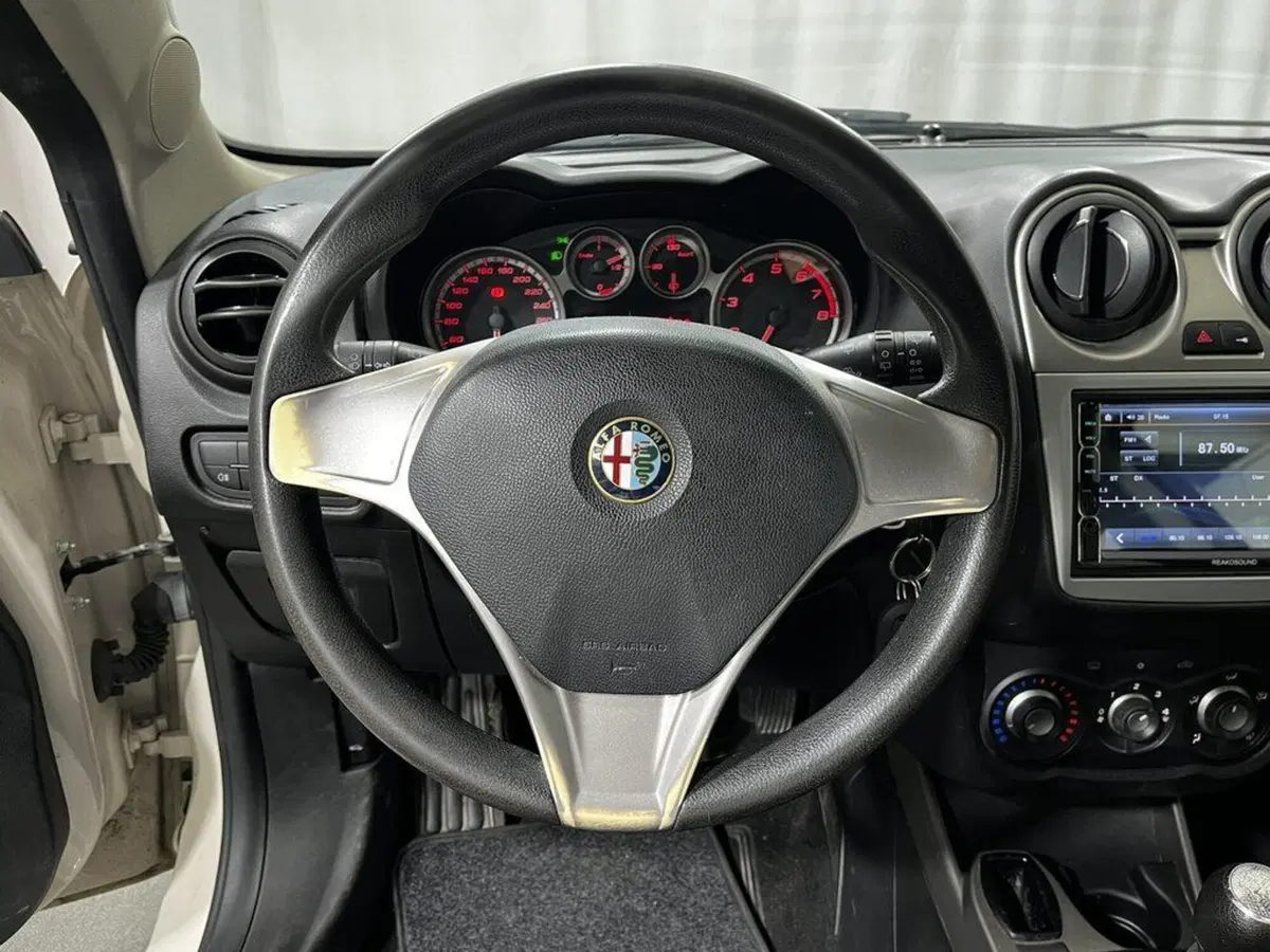 Alfa Romeo MiTo usata a Sondrio (15)