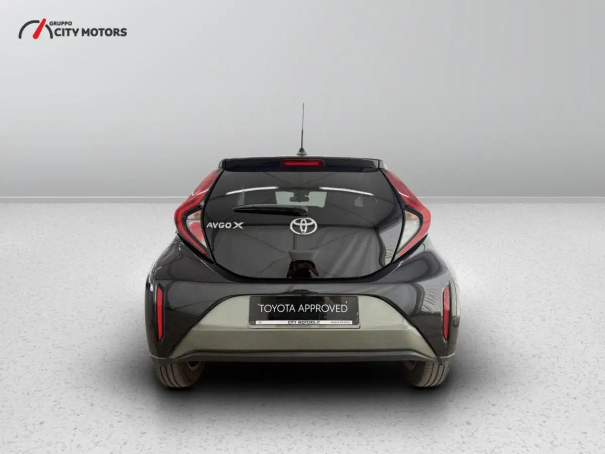 Toyota Aygo X usata a Monza e Brianza (6)