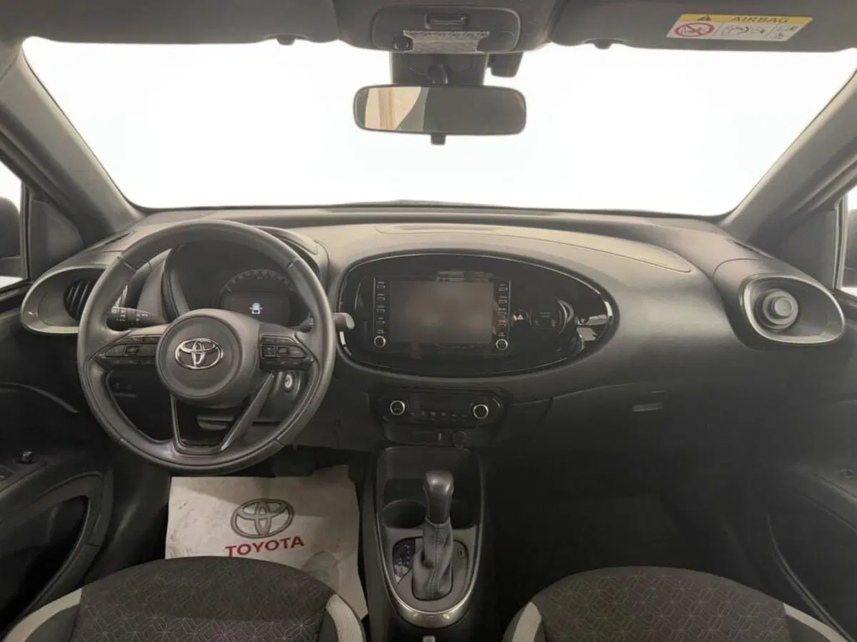 Toyota Aygo X usata a Monza e Brianza (9)