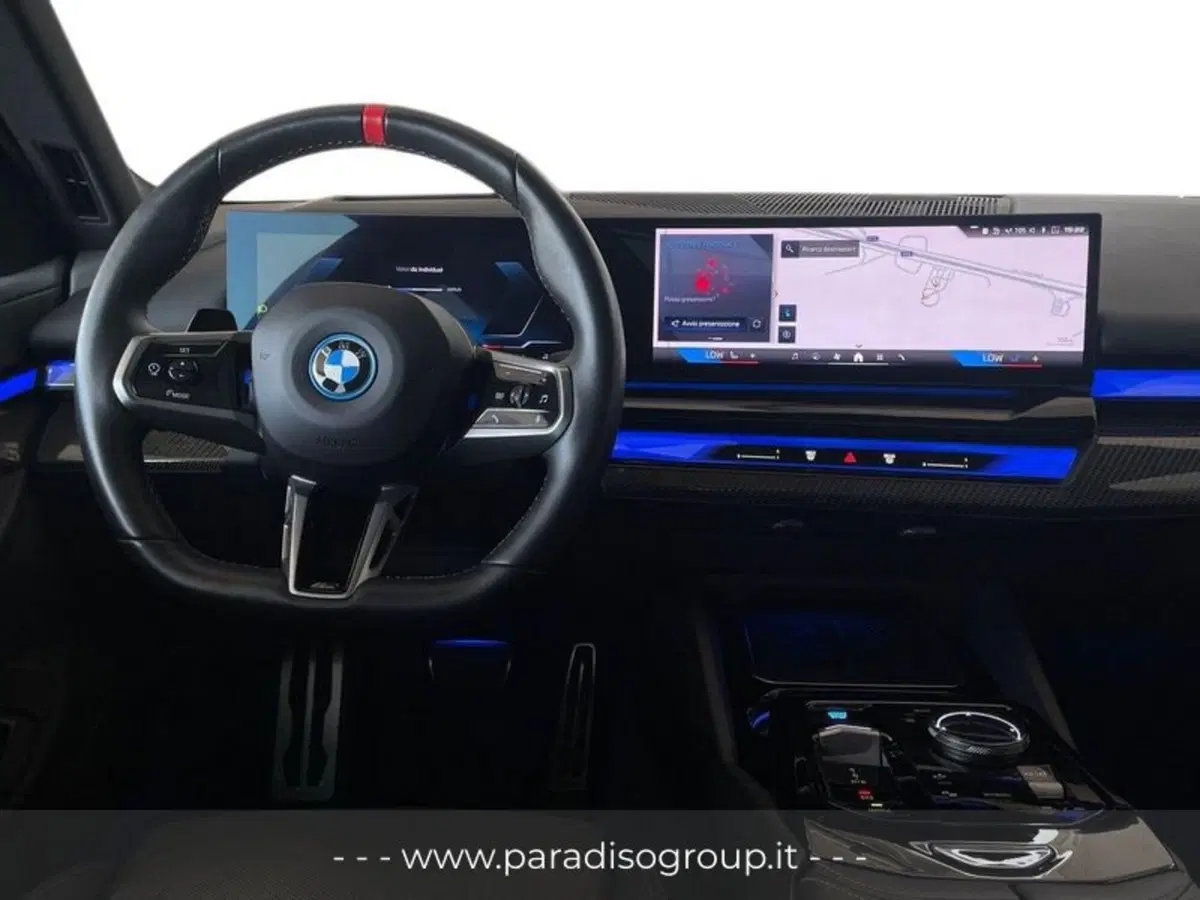 BMW i5 Touring usata a Catanzaro (15)
