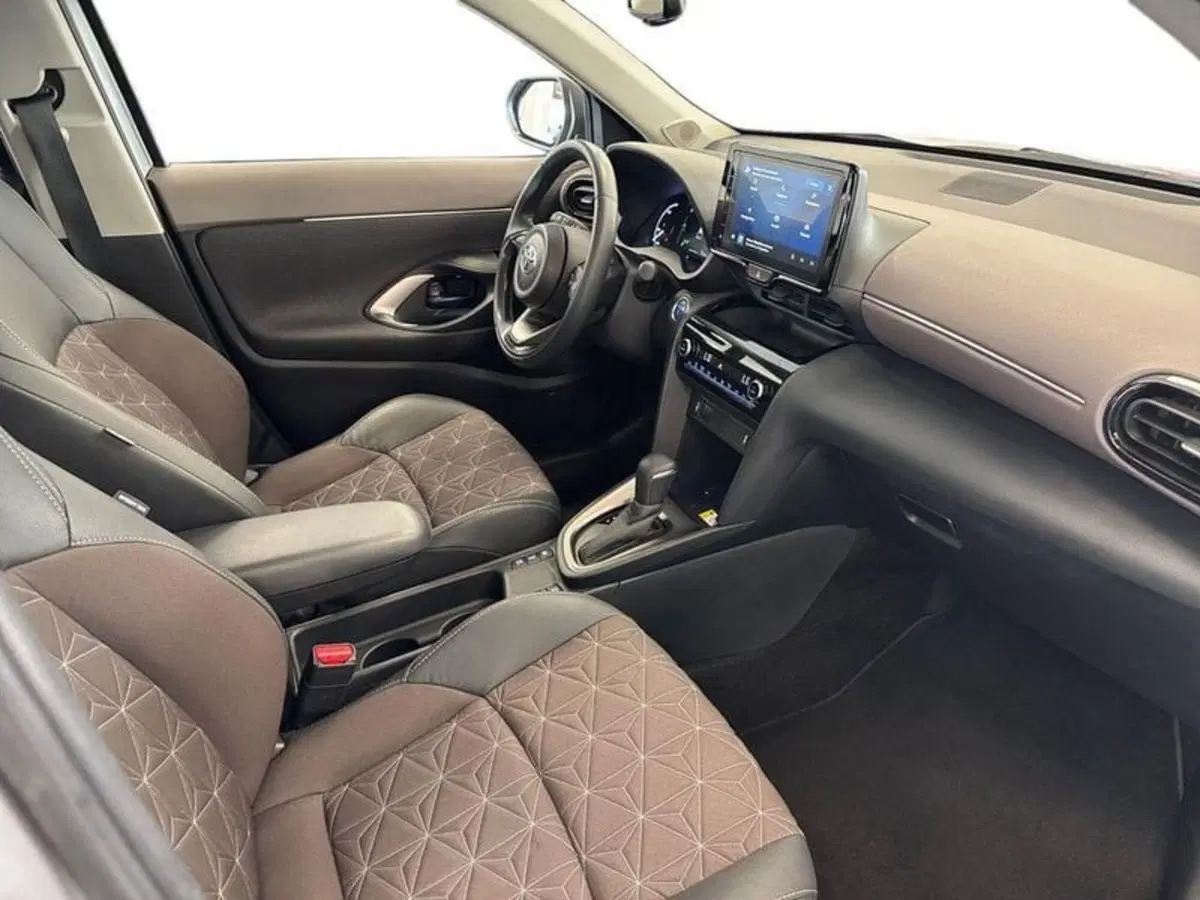 Toyota Yaris Cross usata a Prato (12)