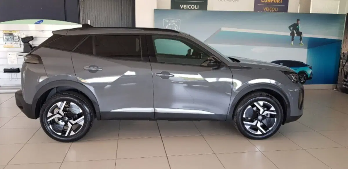 Peugeot 2008 nuova a Pordenone (8)