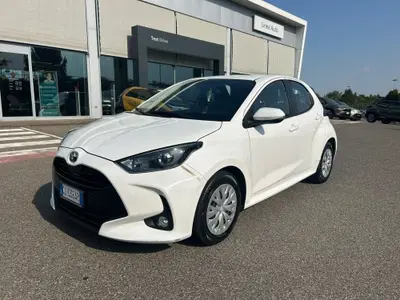 Toyota Yaris 1.5 Hybrid 5 porte Energy del 2022 usata a Piacenza