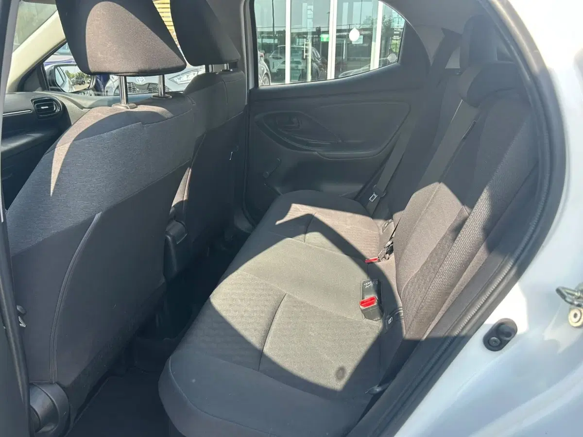 Toyota Yaris usata a Piacenza (12)