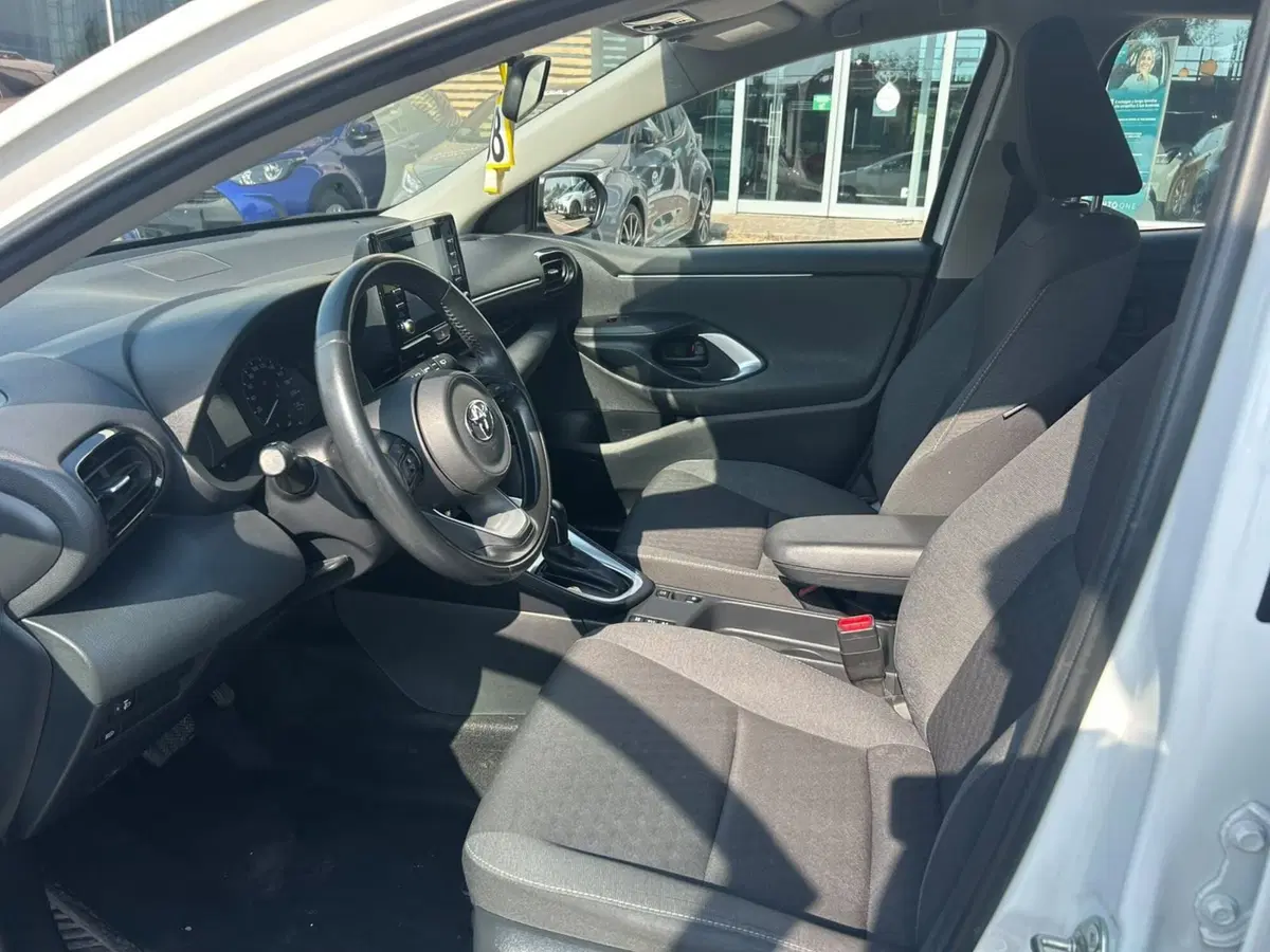 Toyota Yaris usata a Piacenza (15)