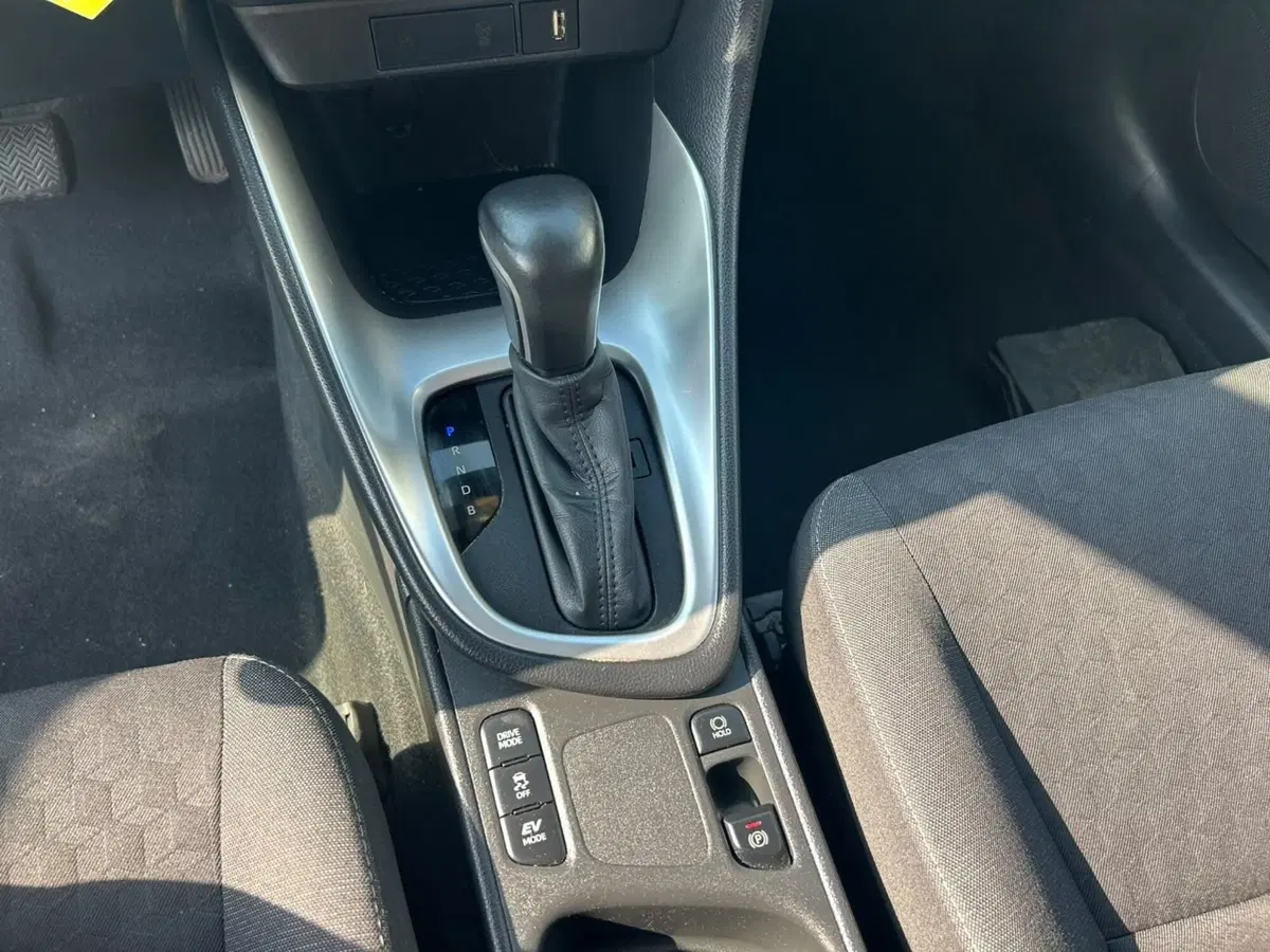 Toyota Yaris usata a Piacenza (18)