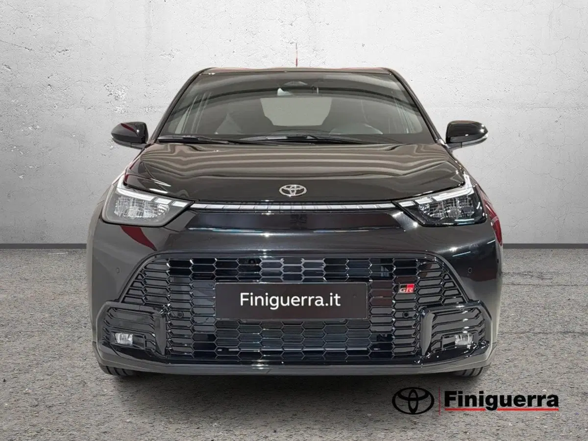Toyota Aygo X nuova a Sondrio (2)