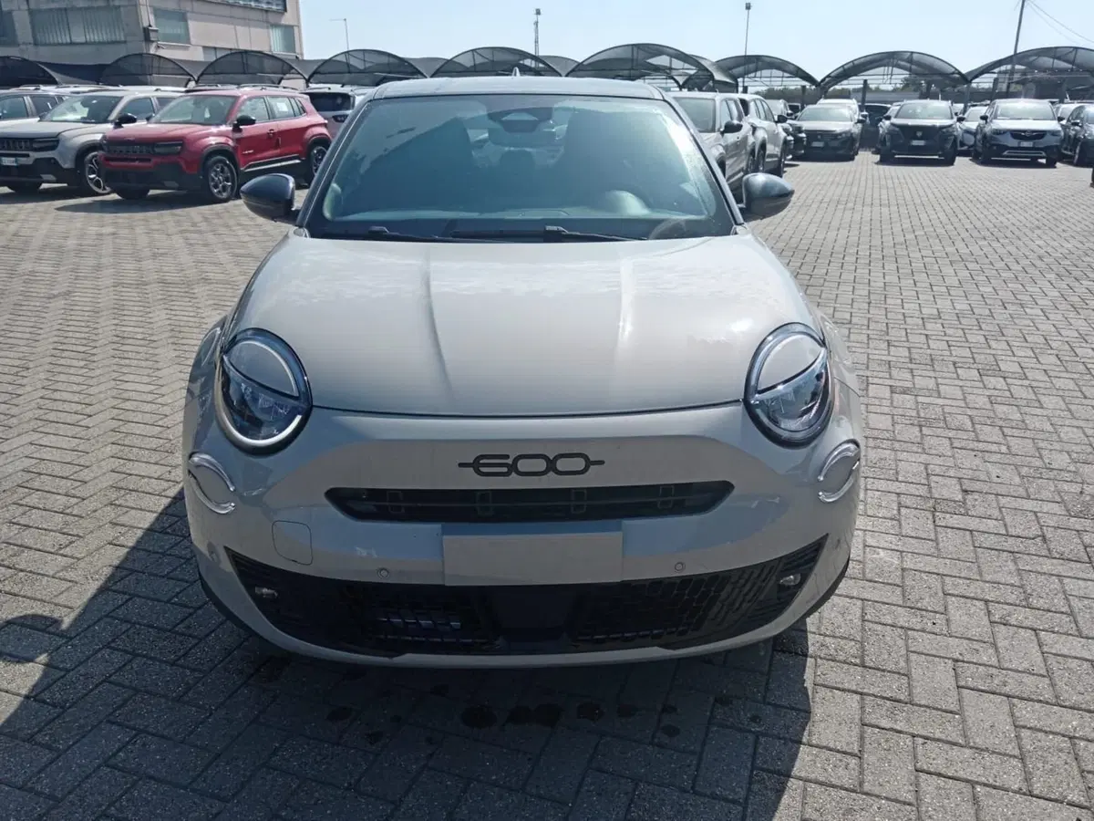 Fiat 600 nuova a Alessandria (2)