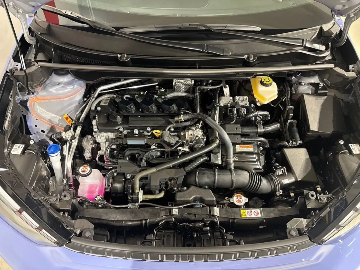 Toyota Aygo X nuova a Sondrio (16)