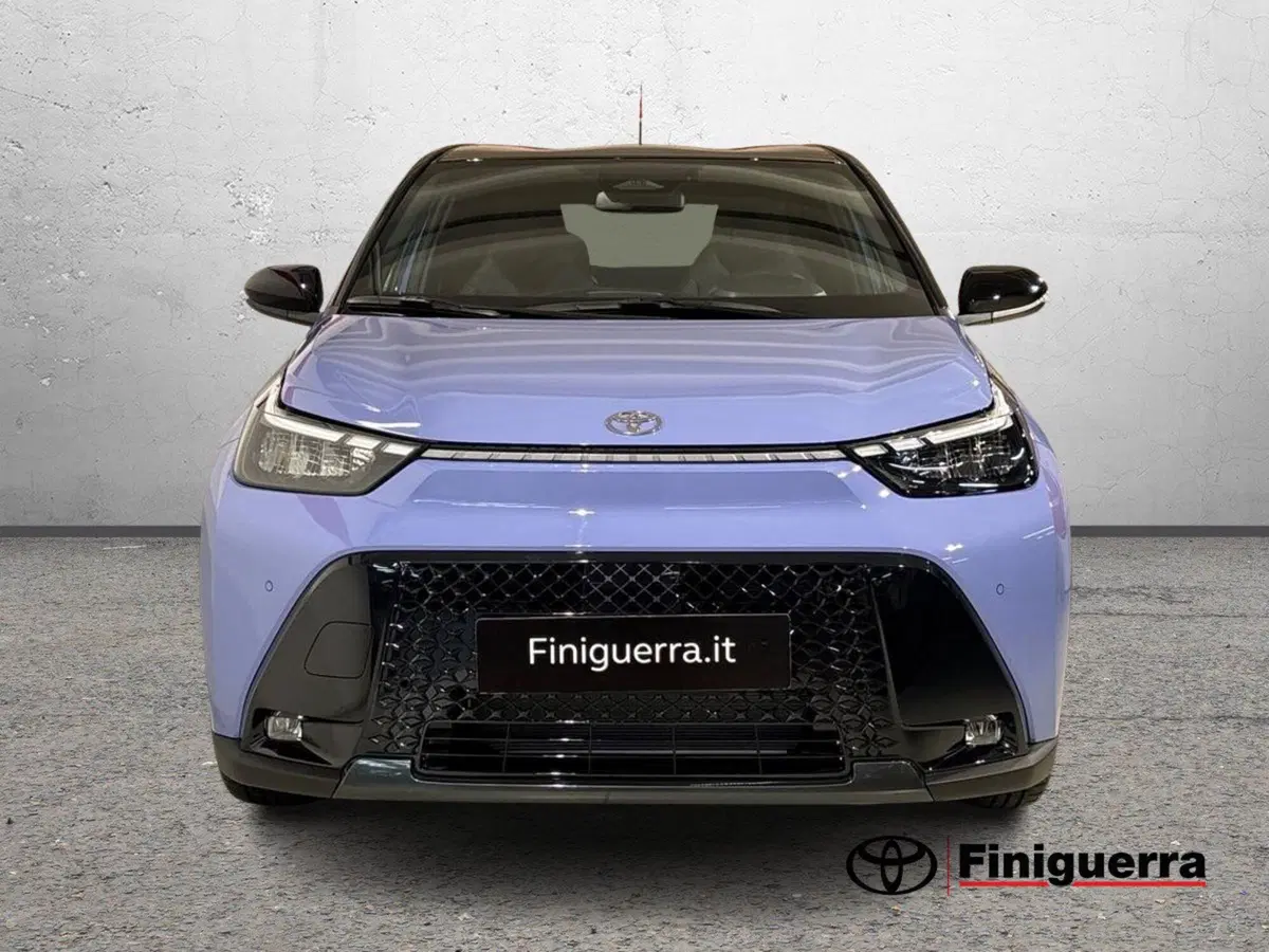 Toyota Aygo X nuova a Sondrio (2)
