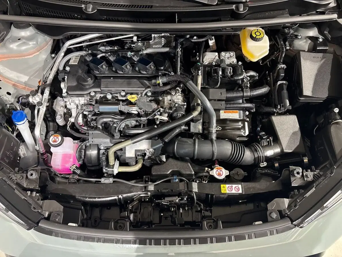 Toyota Aygo X nuova a Sondrio (15)