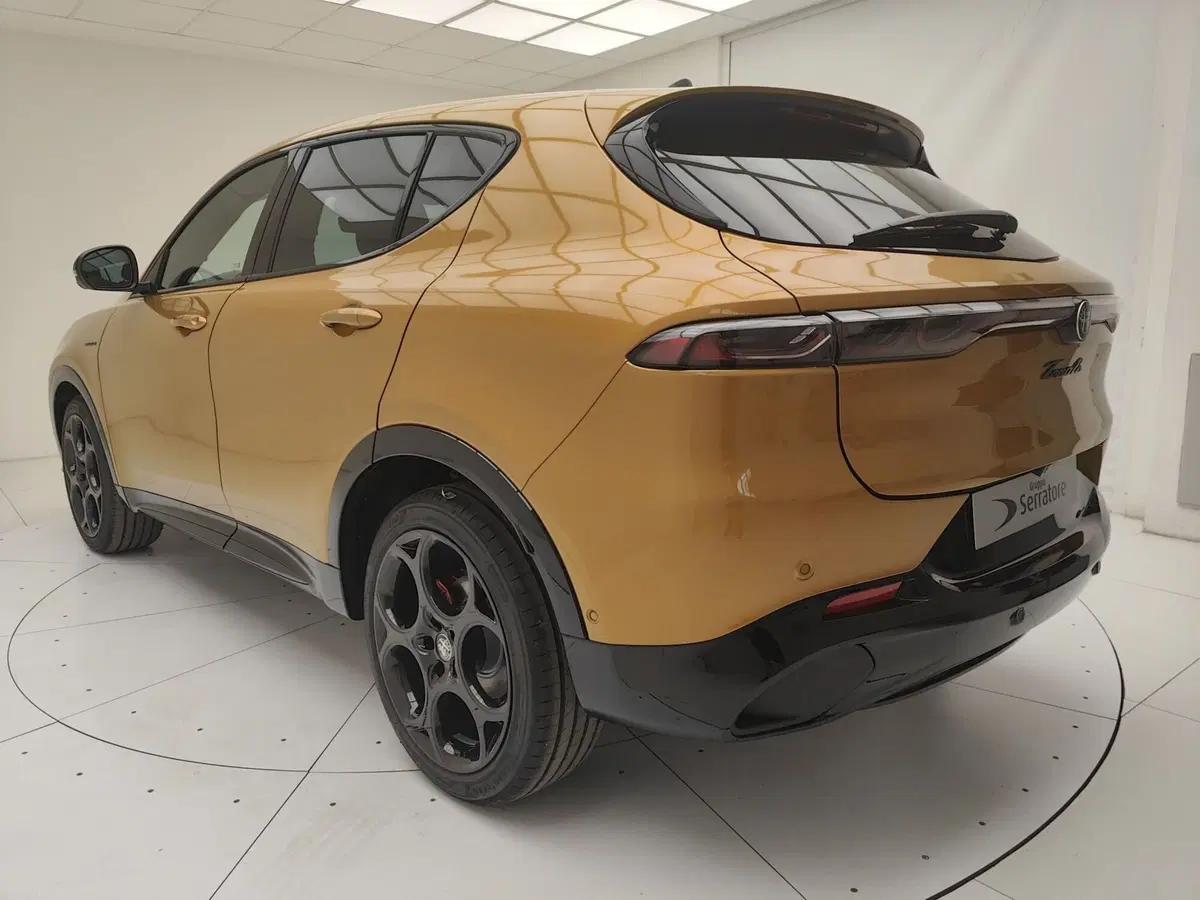 Alfa Romeo Tonale nuova a Como (4)
