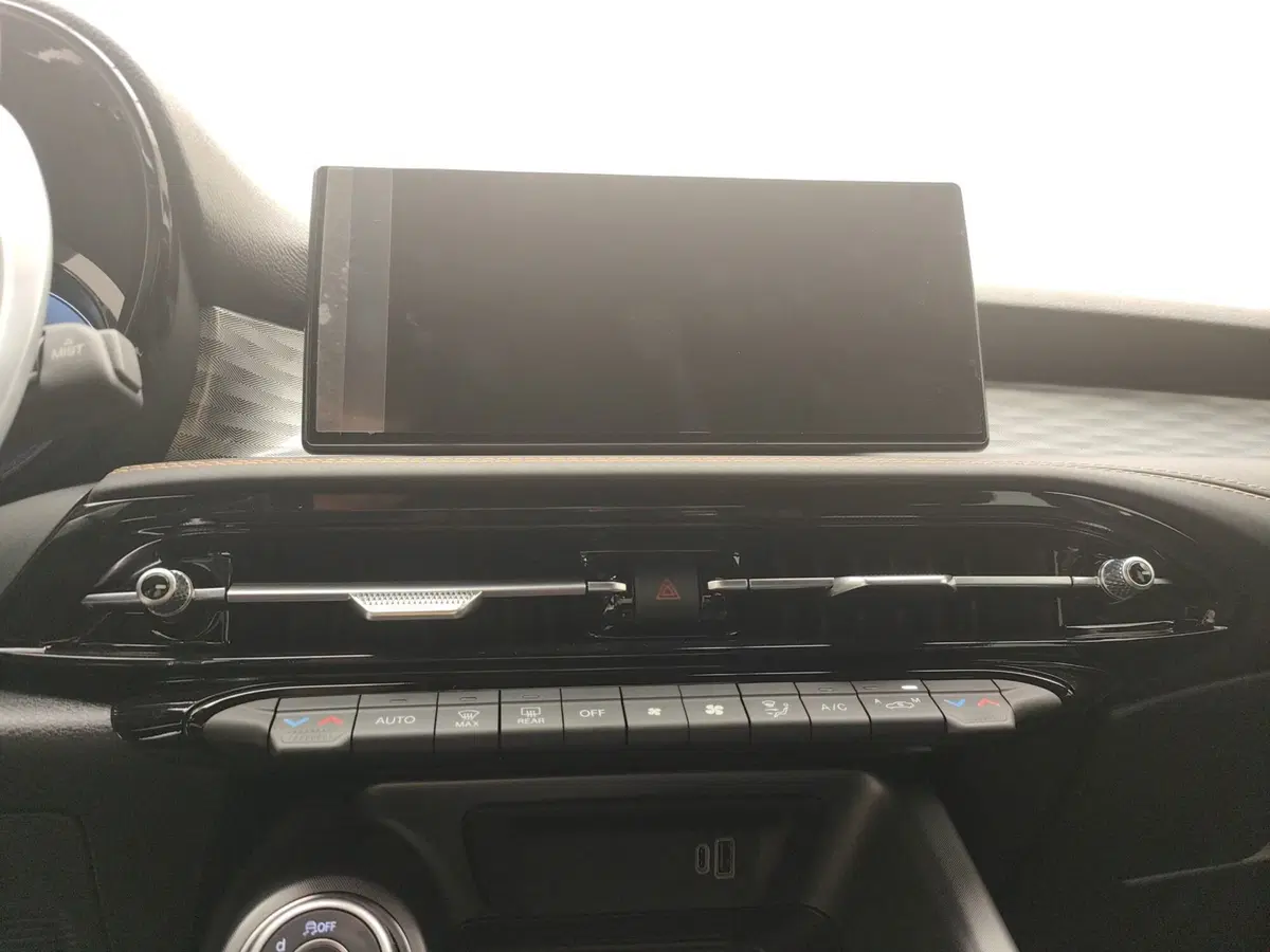 Alfa Romeo Tonale nuova a Como (9)
