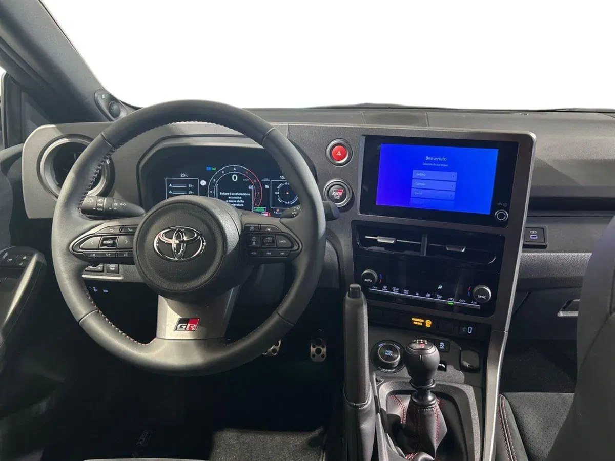 Toyota GR Yaris nuova a Lecco (8)