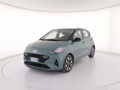 Hyundai i10 1.0 econext Gpl Connectline del 2023 usata a Roma