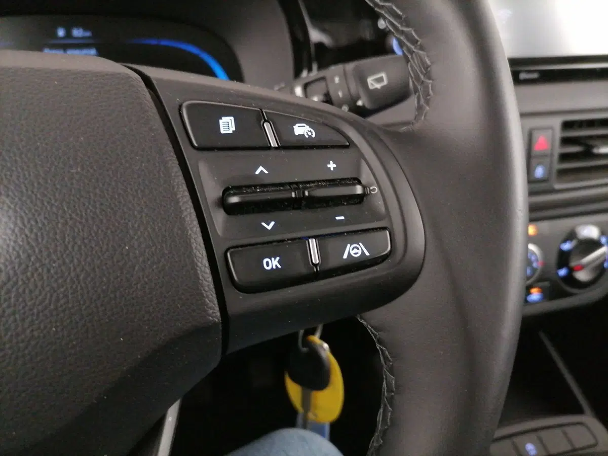 Hyundai i10 usata a Roma (20)