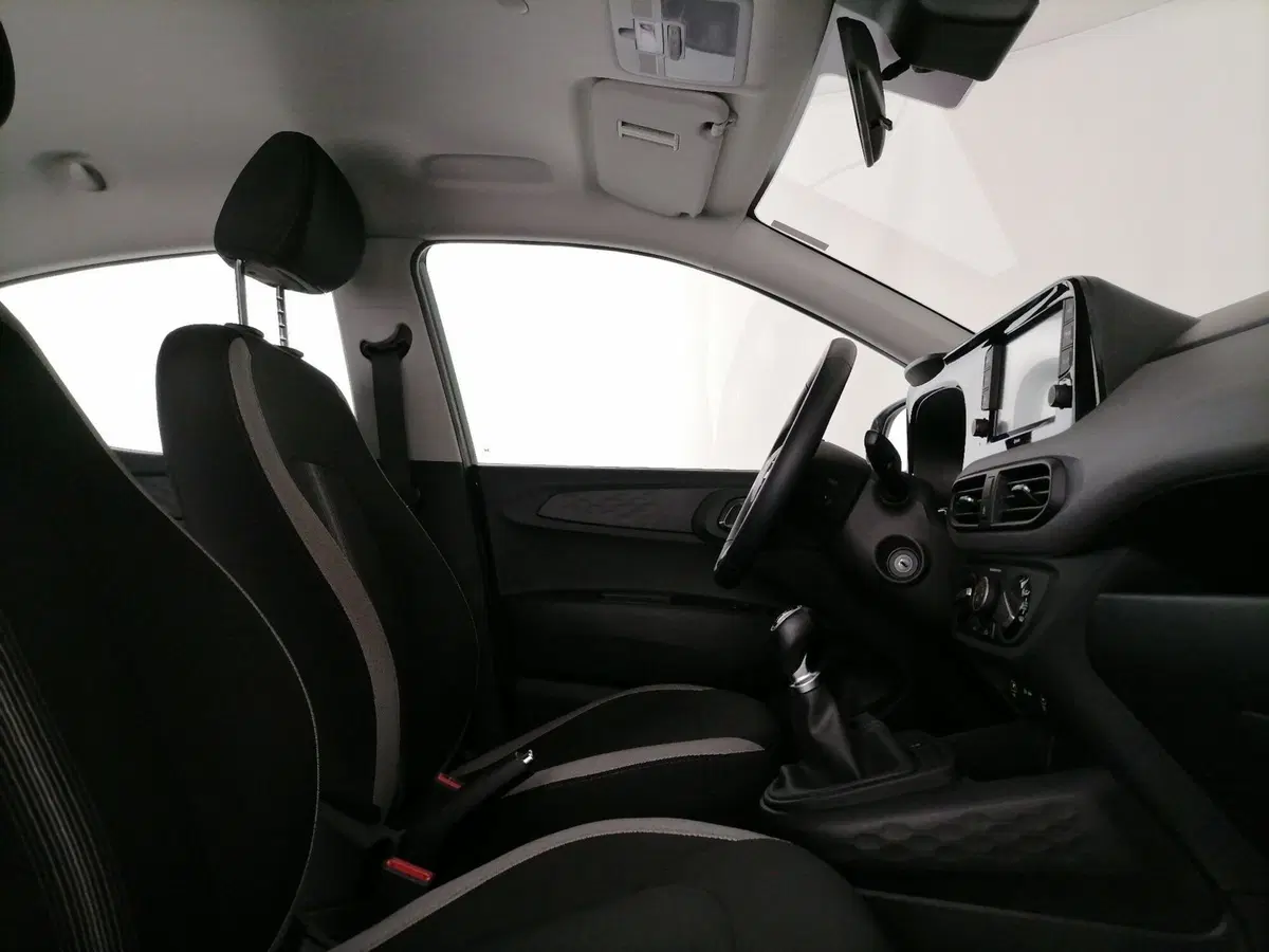 Hyundai i10 usata a Roma (6)