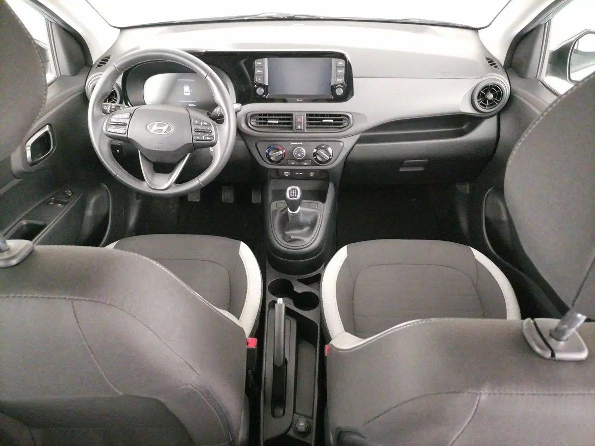 Hyundai i10 usata a Roma (9)
