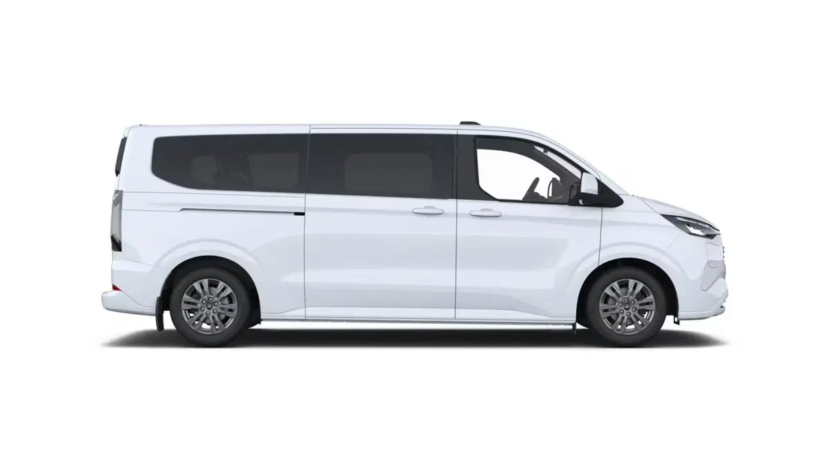 Ford Tourneo Custom nuova a Roma (2)