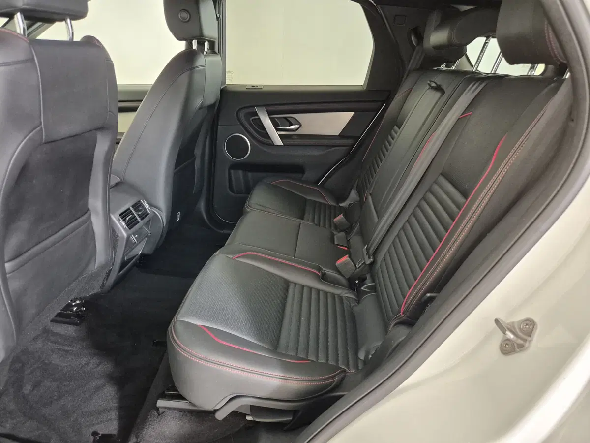 Land Rover Discovery Sport usata a Torino (7)